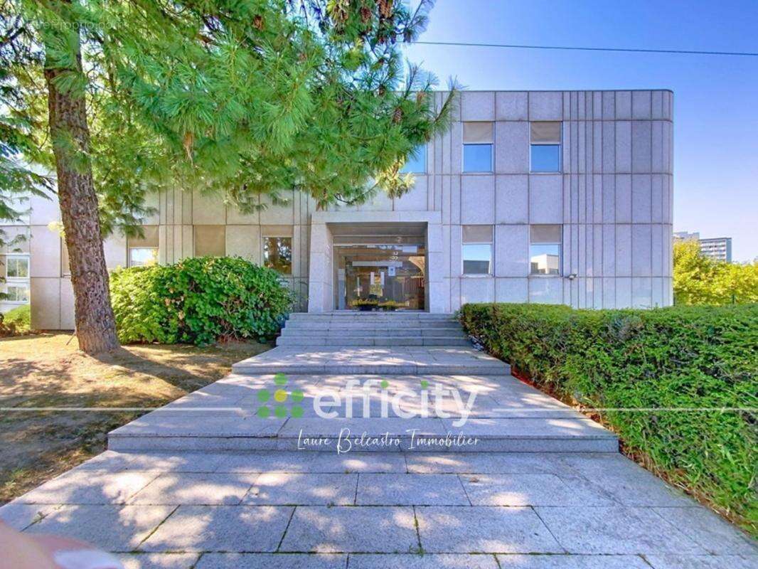 Commerce à BOISSY-SAINT-LEGER