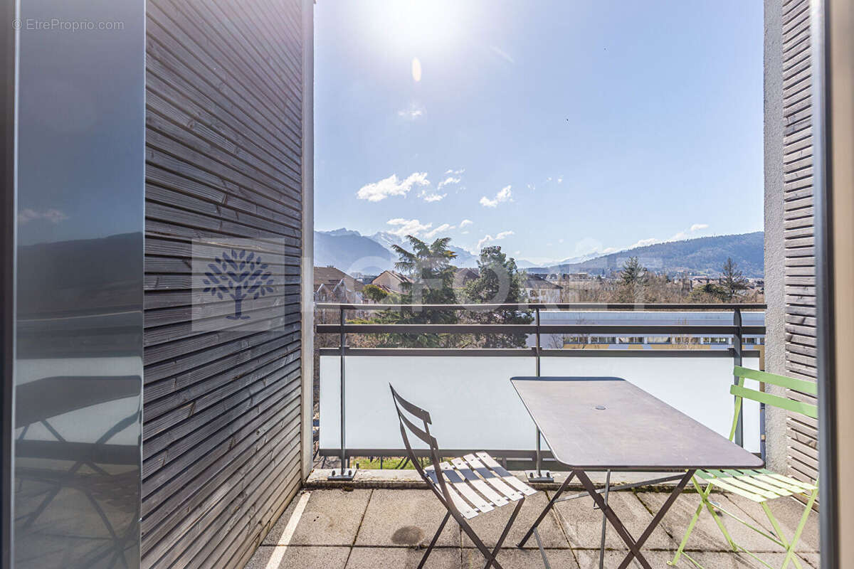 Agence immobiliere laforet - "agave" - appartement t3 traversant de 78,80 m² - balcons - garage en sus - dernier etage - vue deg - photo 5