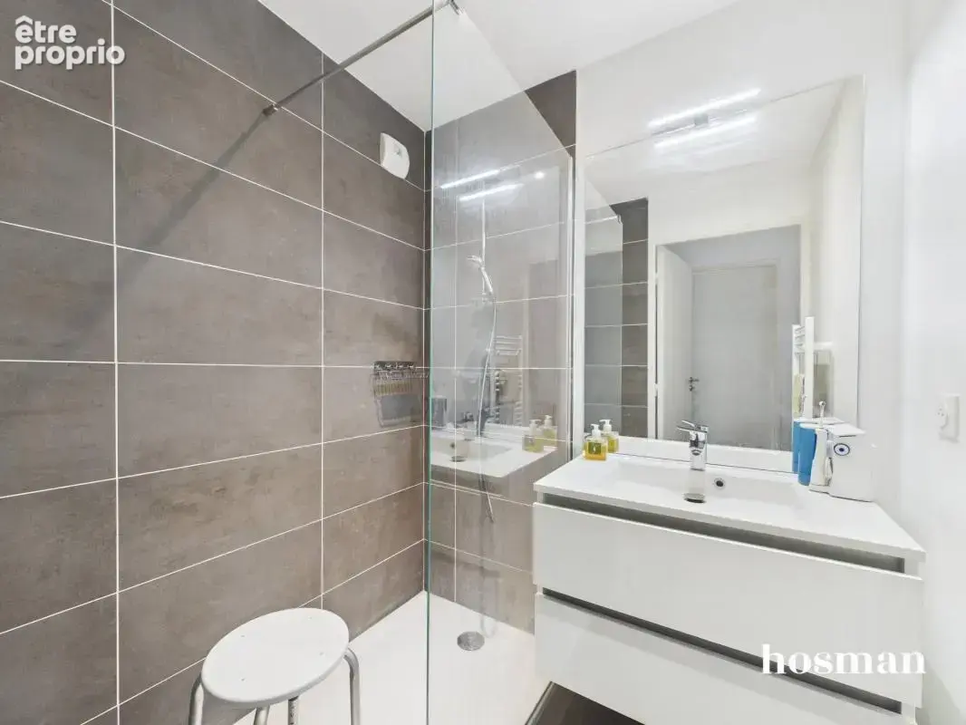 Appartement 4 pièces de 81m2 avec terrasse, clim et garage à Saint-Cyr-Au-Mont-D'Or - photo 9