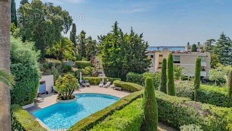 Appartement 140 m² à Cannes  - photo 3