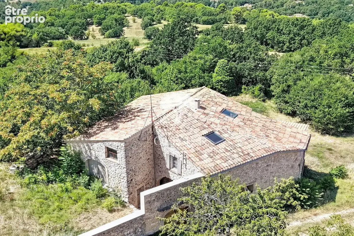 Maison 6 pièces 95 m² à vendre à Caseneuve (84750) - photo 4