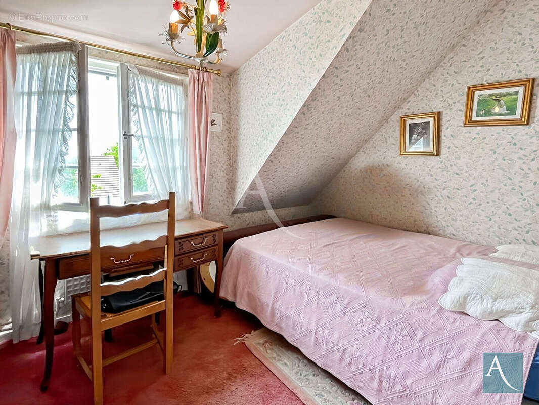 Maison à ETAMPES