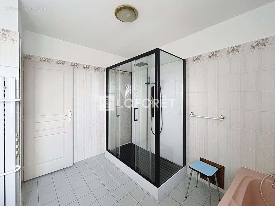 Maison à MORAINVILLIERS