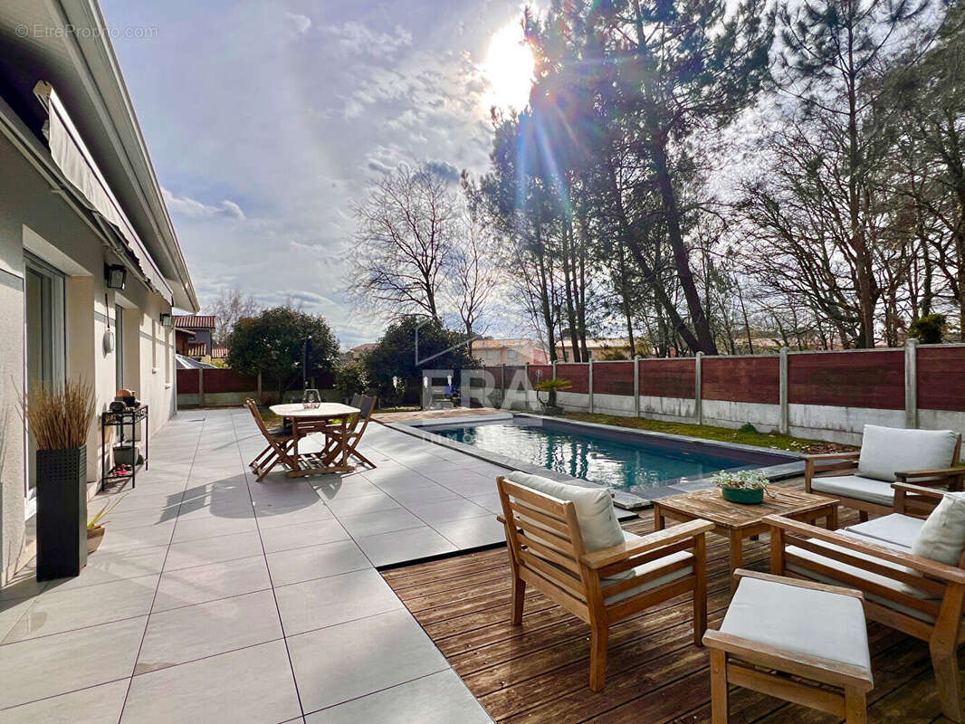 Maison à BELIN-BELIET