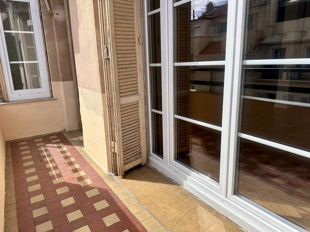 Victor hugo-rossini, "comme neuf", 3-4p avec balcon-terrasse - photo 3