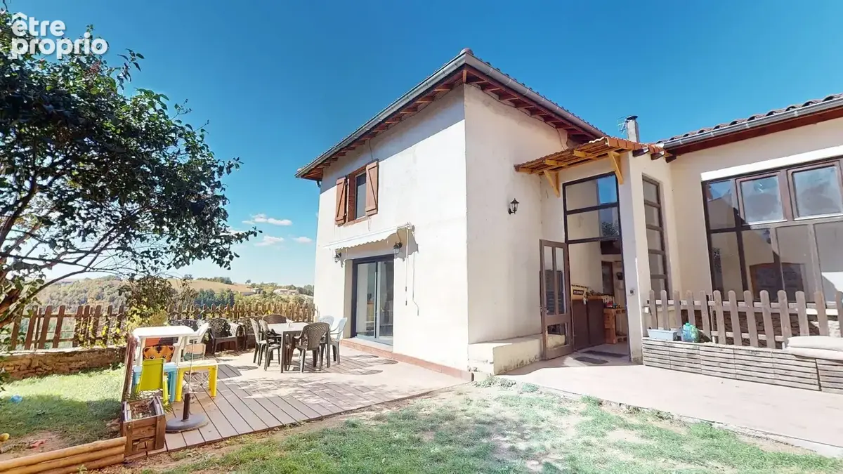 Photo Maison à Saint-Symphorien-Sur-Coise au prix de 249 500€