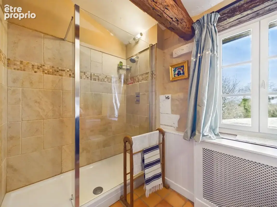 Résidence de campagne isolée avec cinq chambres, une piscine et des belles vues - photo 14