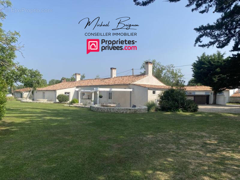 Maison à LONGEVILLE-SUR-MER
