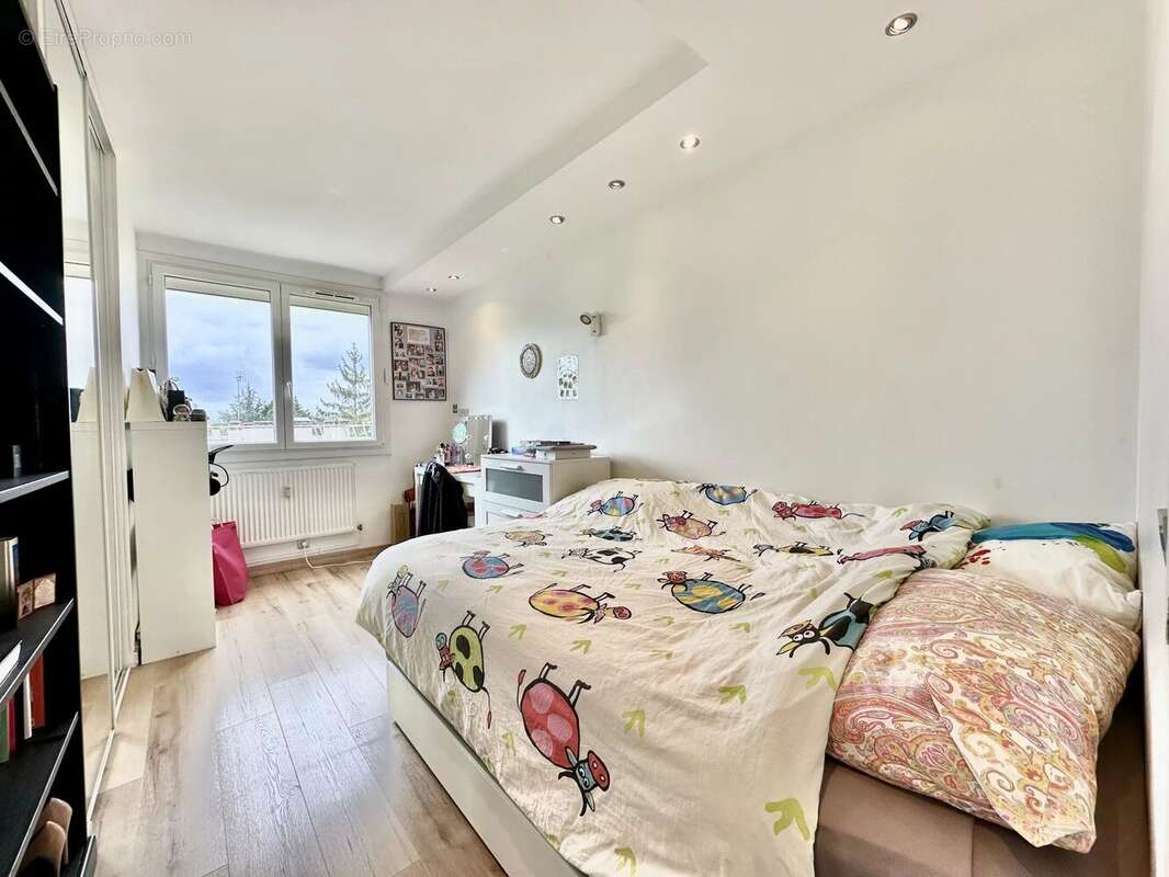 Appartement à SAINT-MAUR-DES-FOSSES