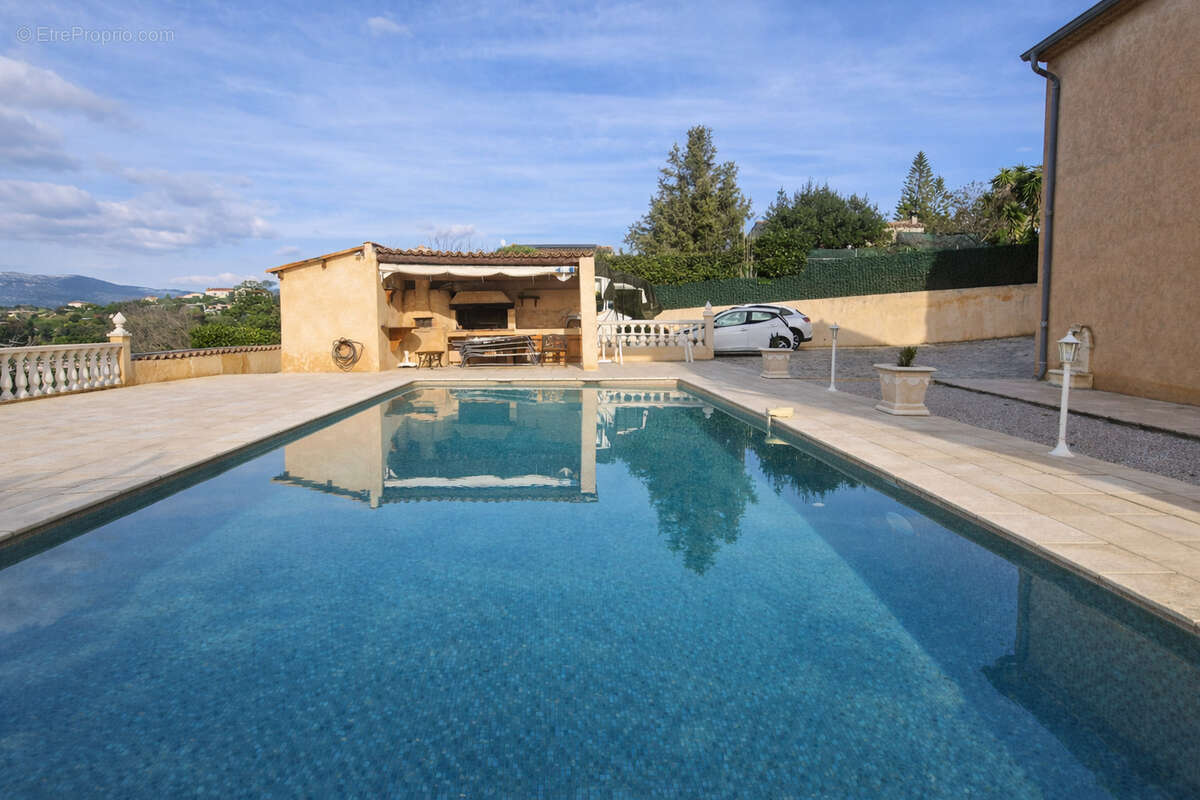 Maison à CAGNES-SUR-MER