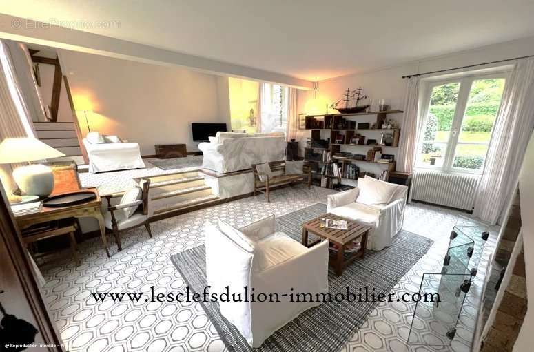 Maison à LORREZ-LE-BOCAGE-PREAUX