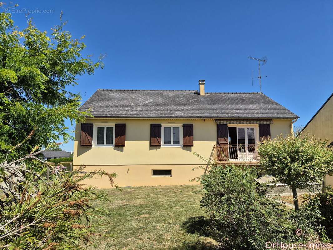 Maison 93 m² à Ernee  - photo 13