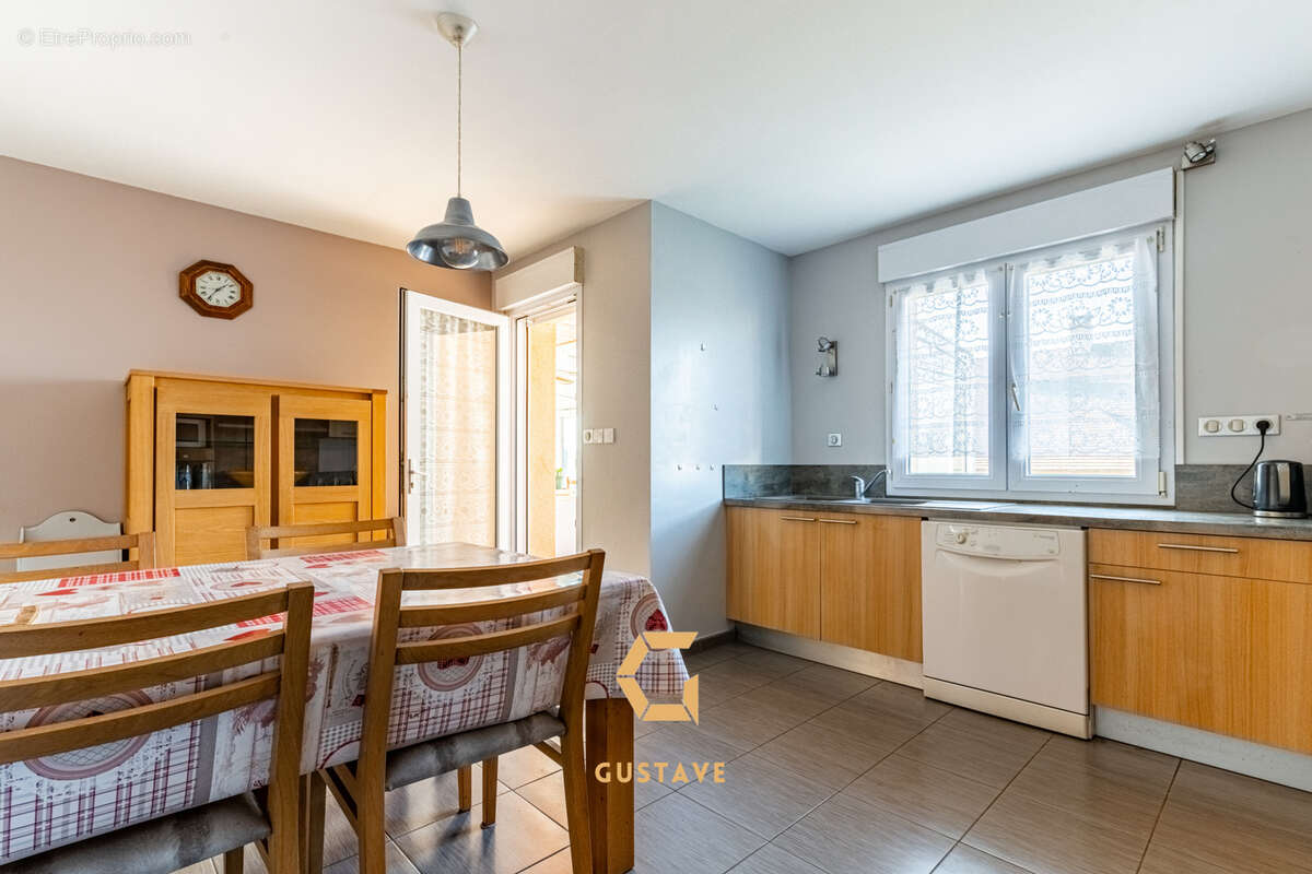 Maison à VAROIS-ET-CHAIGNOT