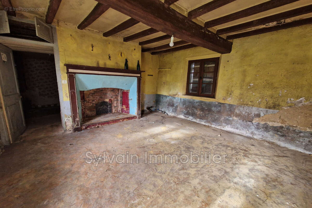 Maison à SAINT-GERMER-DE-FLY
