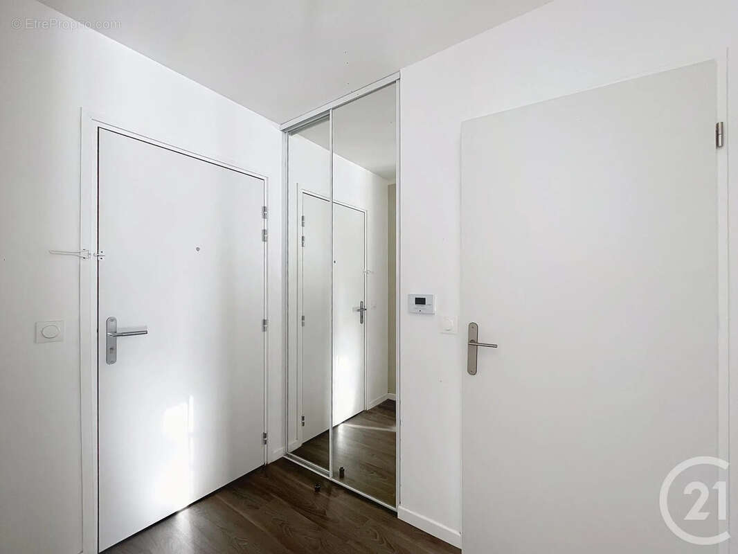 Appartement à SAINT-PIERRE-DU-PERRAY