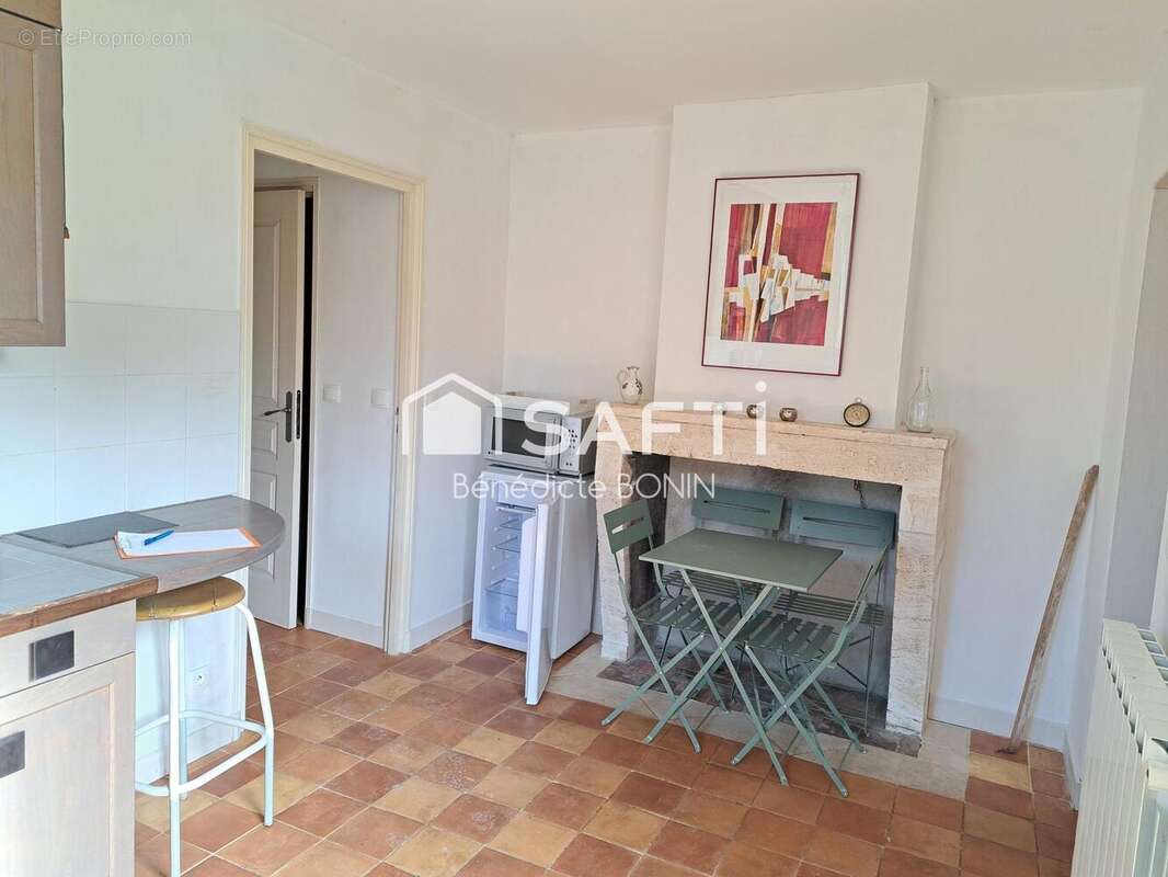 Photo 5 - Maison à CHAILLEVETTE