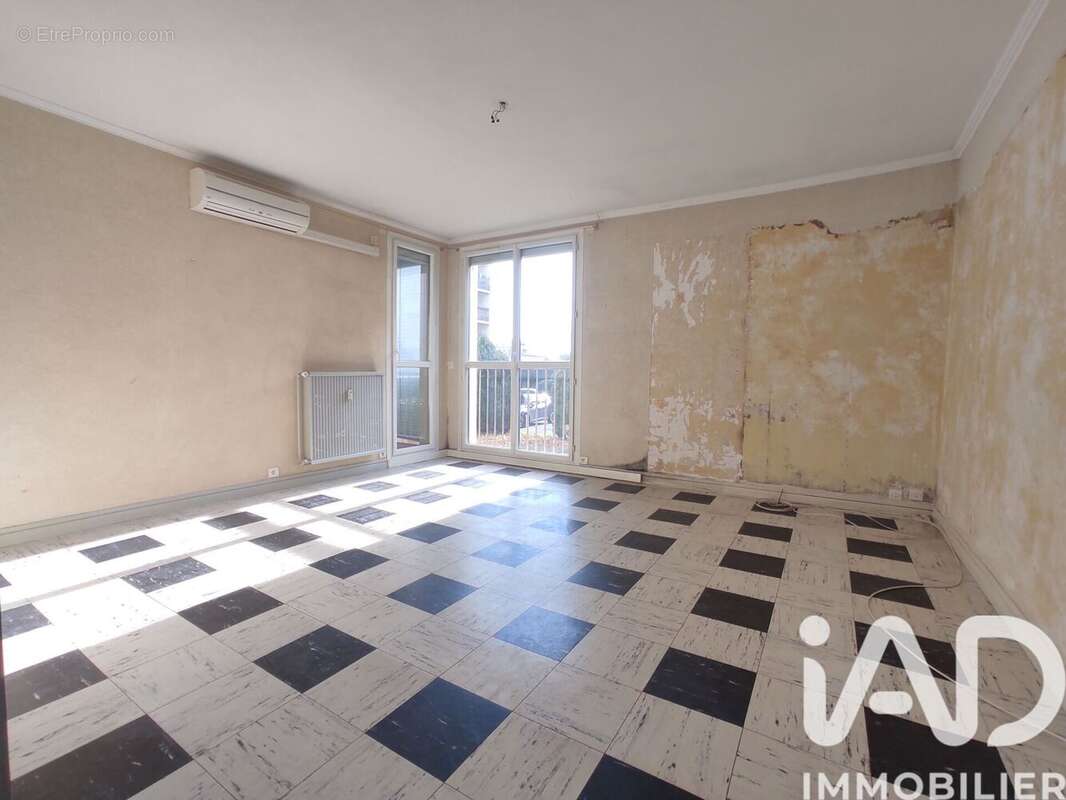 Photo 2 - Appartement à GUILHERAND-GRANGES