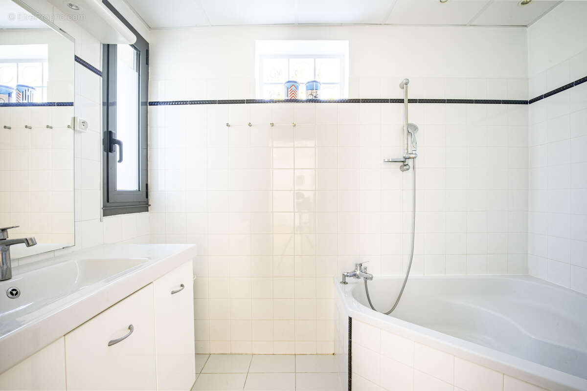 Maison moderne l'étang-la-ville - photo 14