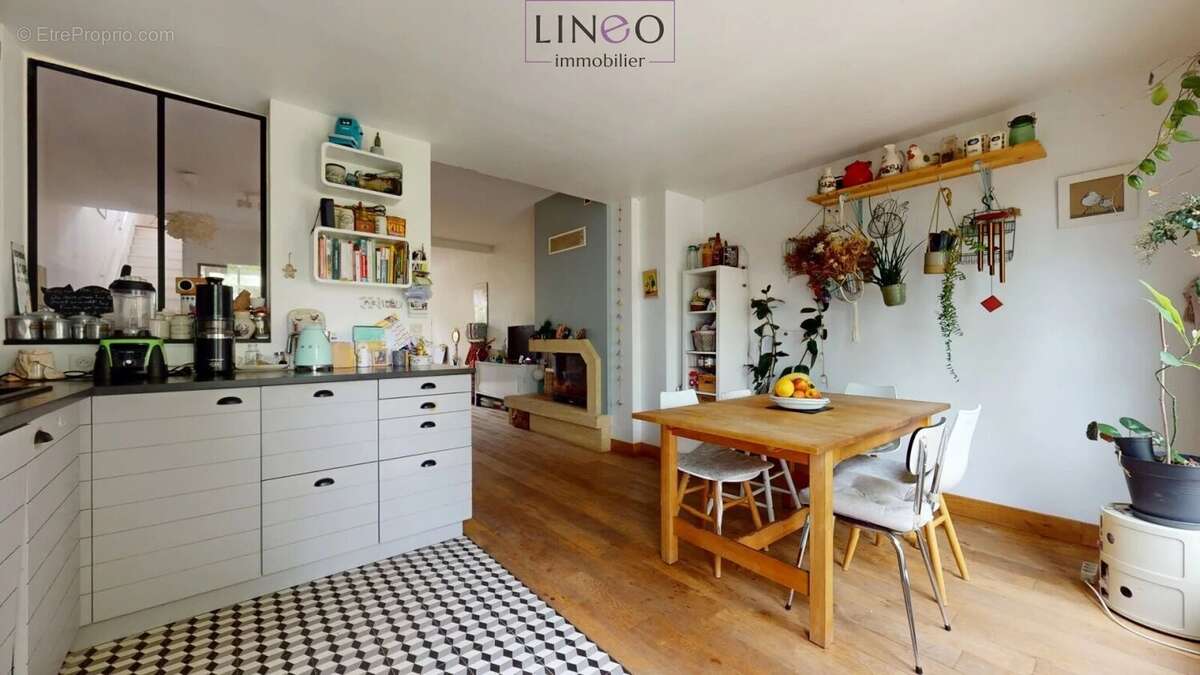 Maison à CHOISY-LE-ROI