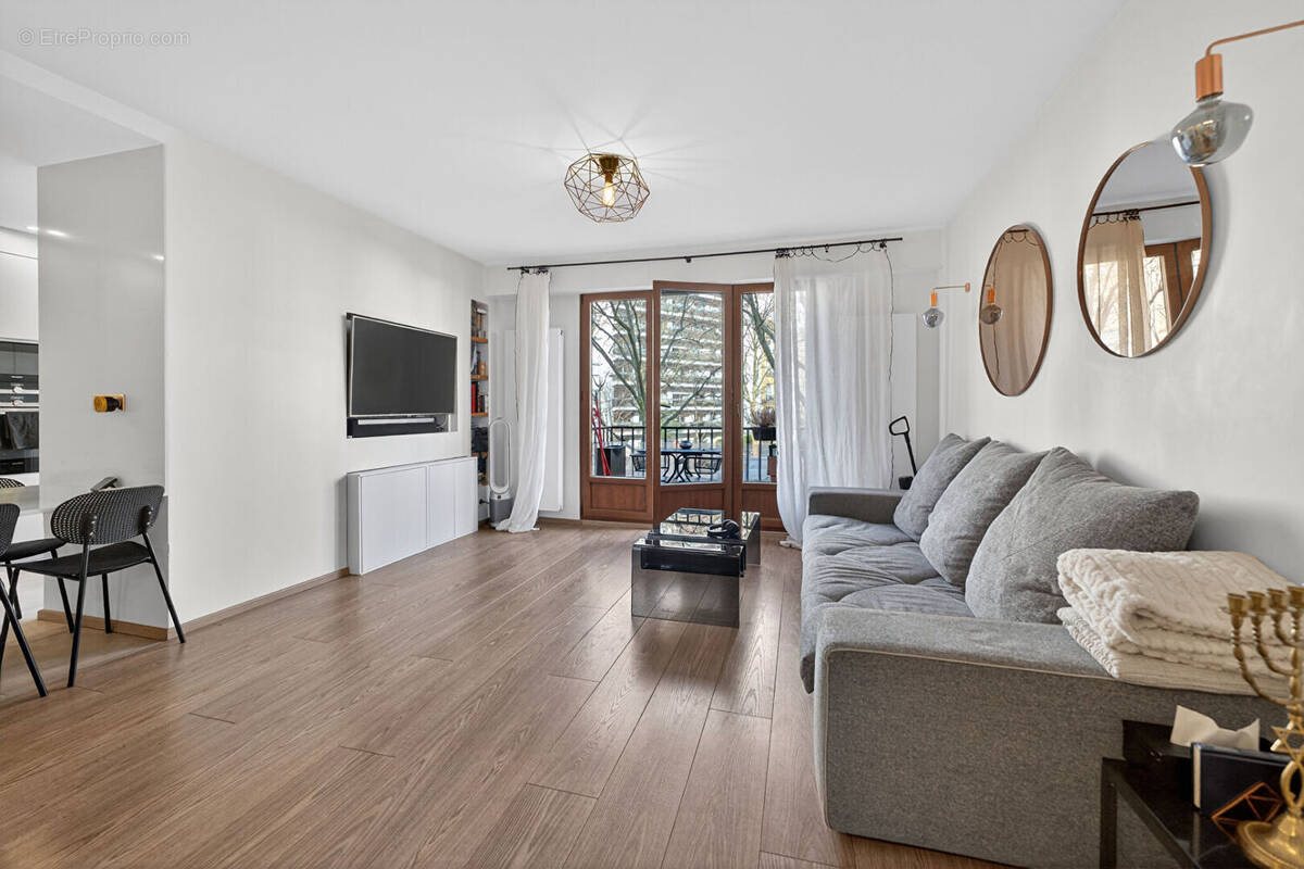 Appartement à PARIS-12E