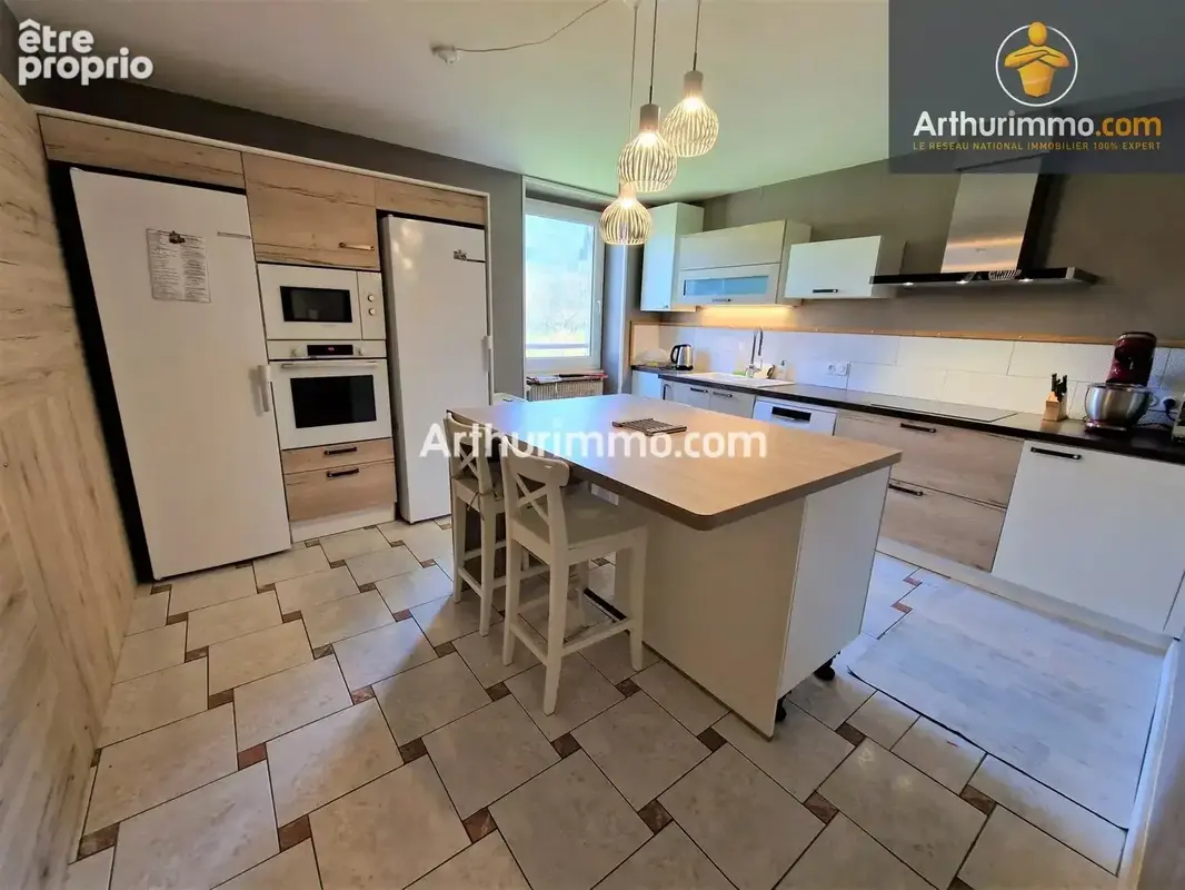 BEAUFORT (39 JURA), à vendre maison en pierres de prestige + gîte touristique, parc clos et arboré de 3 355 m² - photo 5