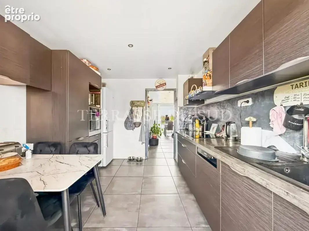 Vente Appartement 3 Pièce de 73 m2 avec Balcon/Terrasse, Loggia et Cave - Pointe-Rouge / Pastré - Marseille 8 - photo 10