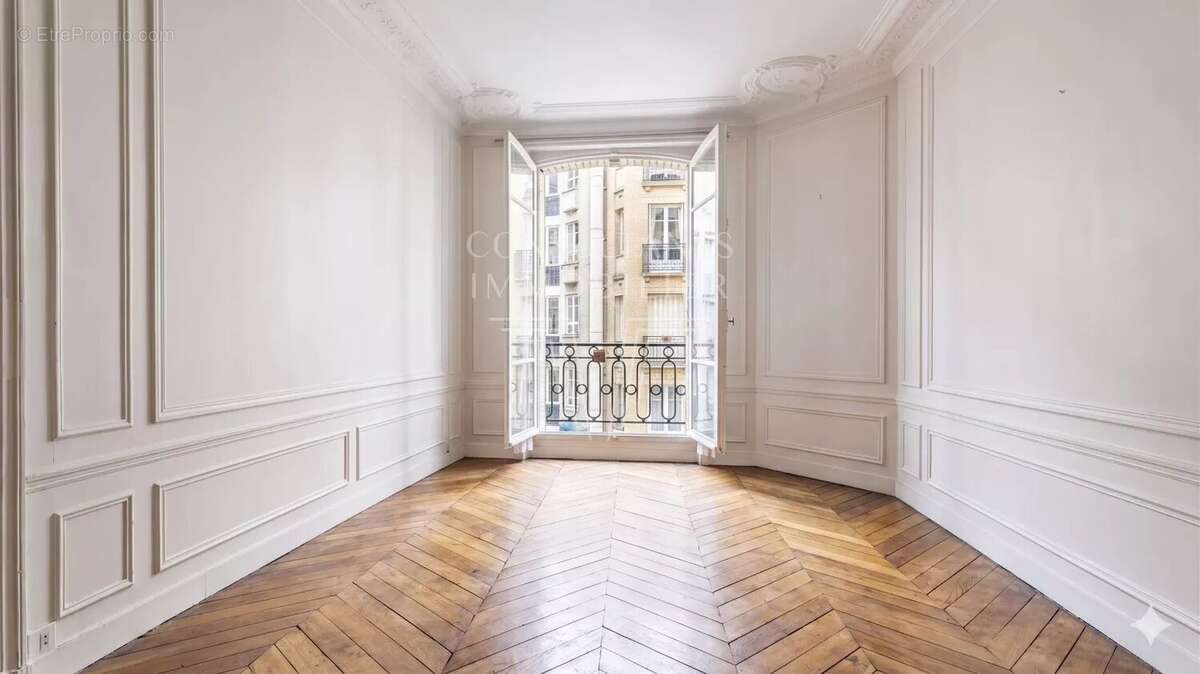 Appartement à PARIS-15E