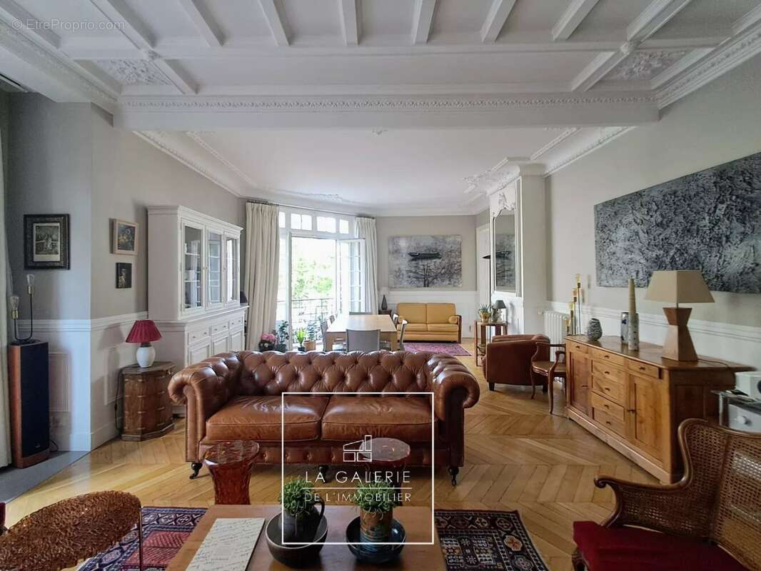 Très bel appartement familial de 145m2 au coeur du 12ème arrondissement, proche de tous les commerces et transports - photo 3