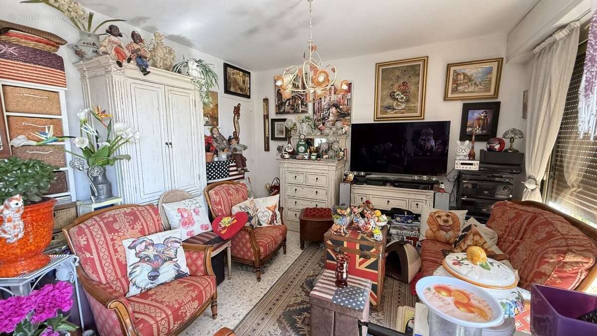 Appartement à HYERES
