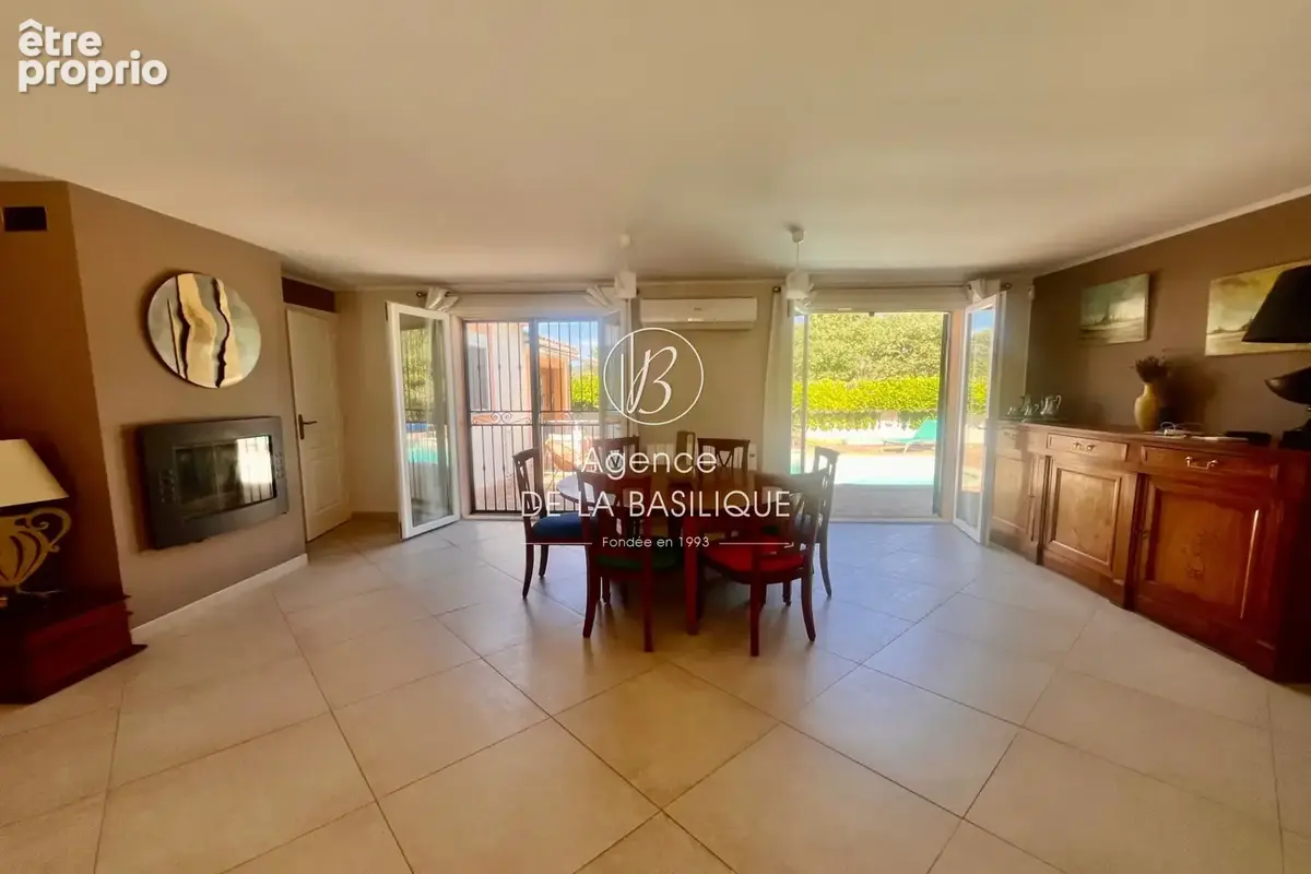 Maison 8 pièces 190 m² à vendre à Nans-Les-Pins (83860) - photo 4