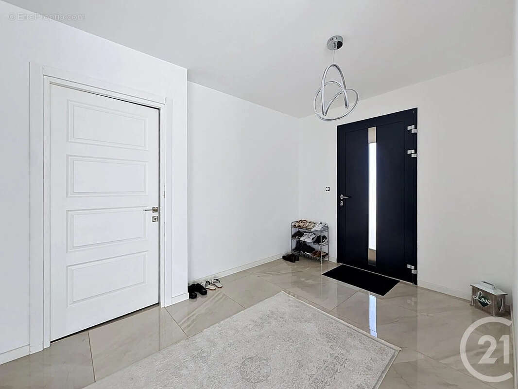 Maison 143 m² à Perrigny-Les-Dijon  - photo 5