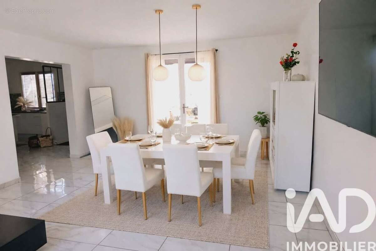 Photo 4 - Maison à SURY-LE-COMTAL