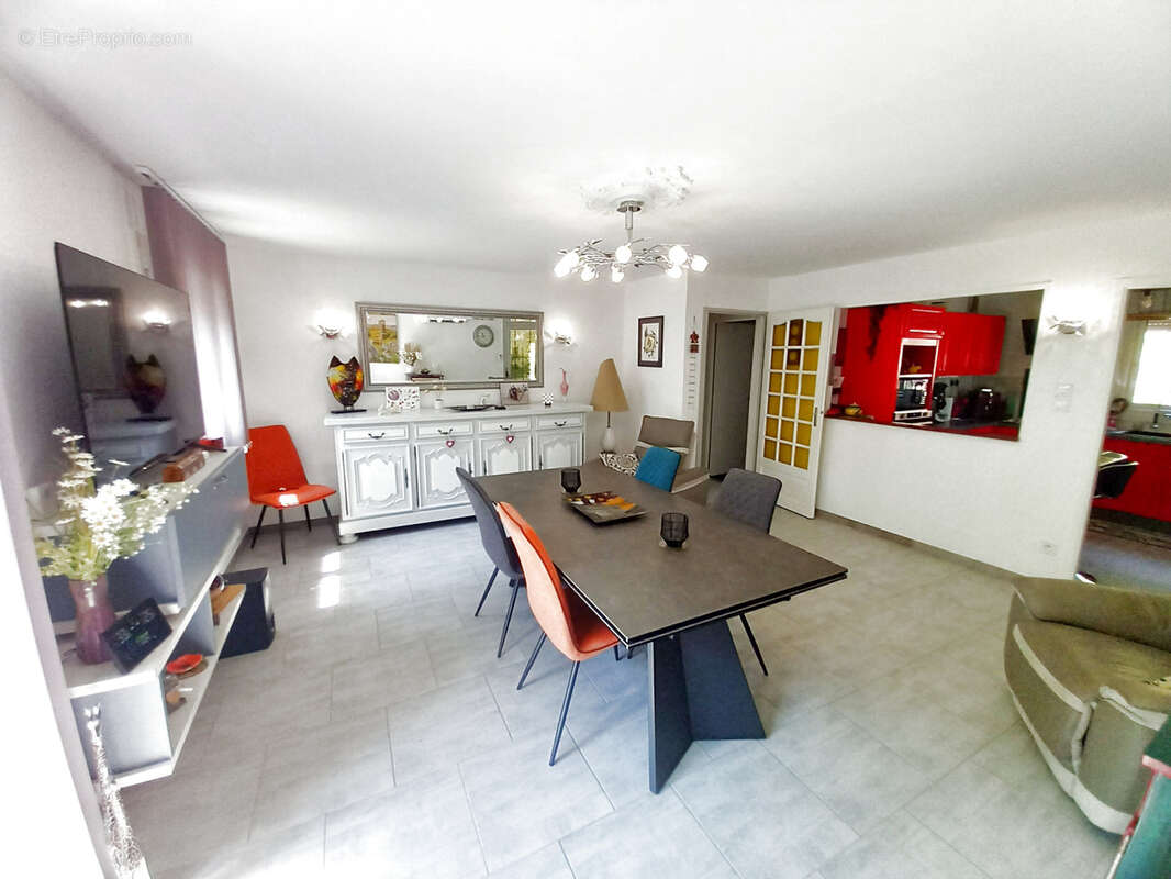 Maison de Standing en parfait état avec piscine. - photo 28