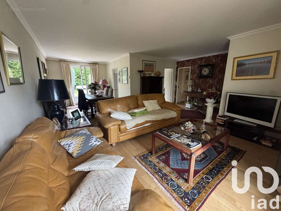 Photo 2 - Maison à SAINT-GERMAIN-LES-CORBEIL