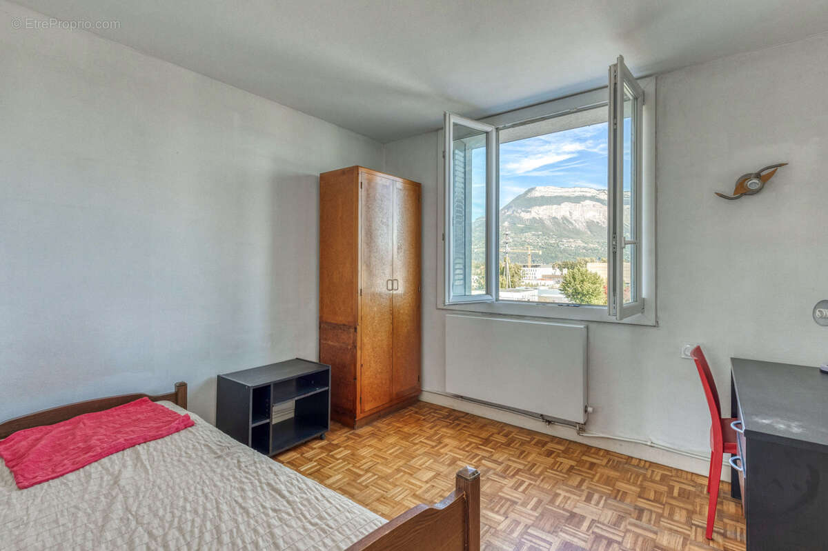 Appartement à SAINT-MARTIN-D&#039;HERES