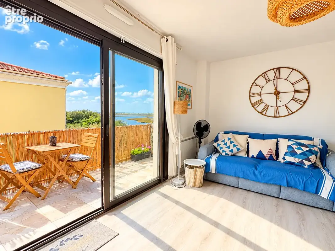 Palavas en 2 ième ligne mer , magnifique T2 d'environ 40 m2 hab avec terrasse en vue latérale mer et étangs , - photo 5