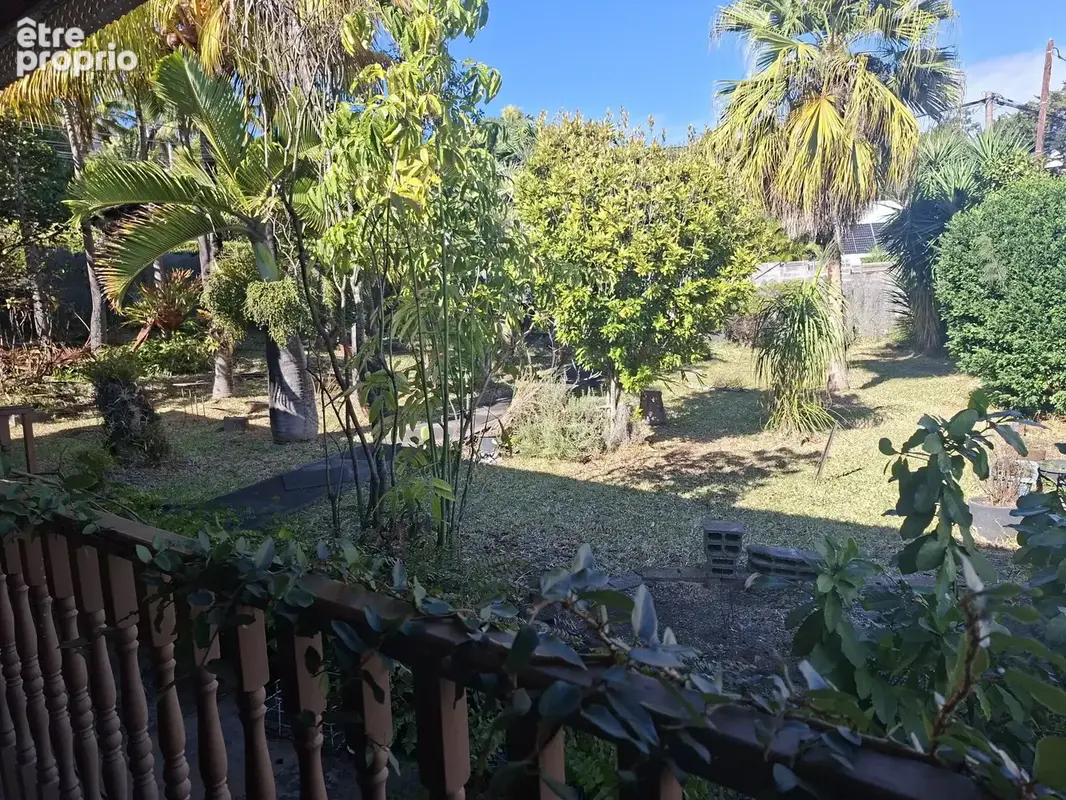 Maison 4 pièces 128 m² à vendre à Saint-Paul (97411) - photo 3