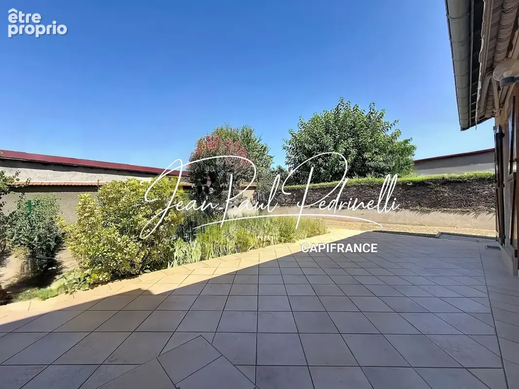 CALUIRE-ET-CUIRE – Cœur Vassieux – Villa 101 m² habitables + 115 m² Hors Carrez (double garage et annexe) – Terrain plat 770 M²  - photo 5