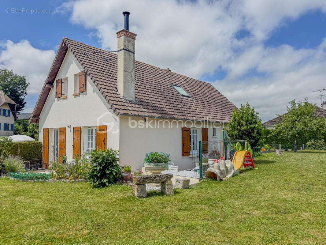 Maison à PONT-L'EVEQUE