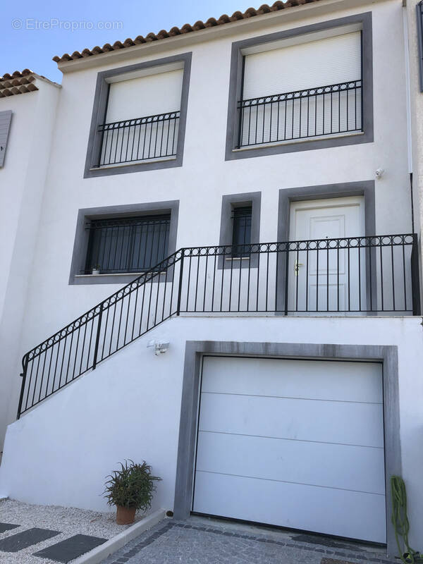 Maison à HYERES