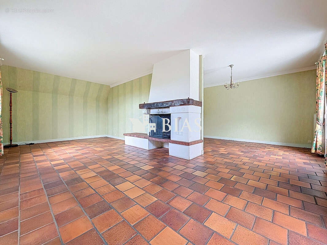 Maison à SAINT-PIERRE-DE-VARENGEVILLE