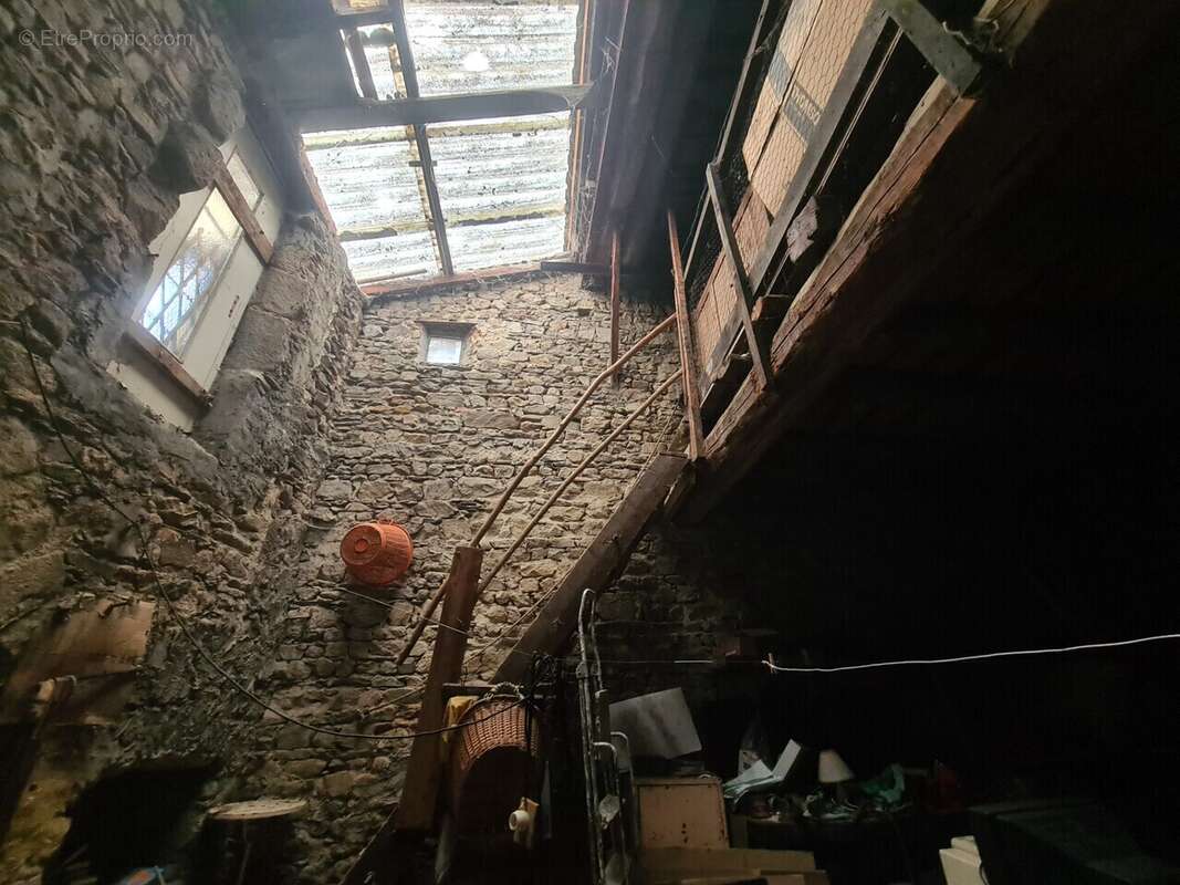 Maison à SAINT-ANDEOL-LE-CHATEAU