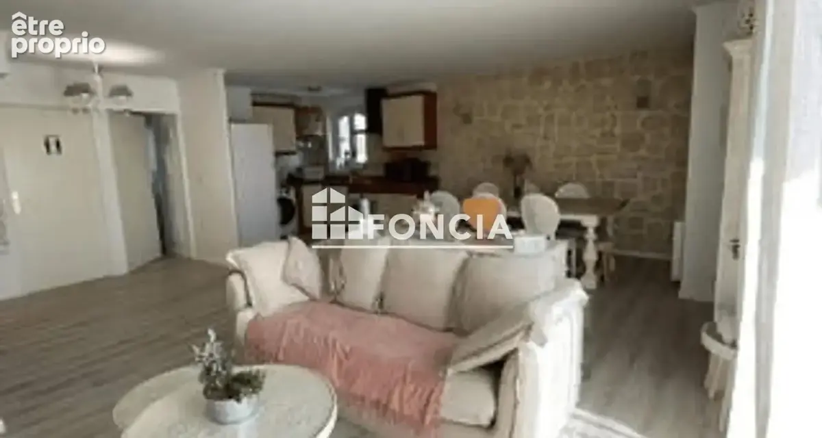 À vendre superbe appartement 3 pièces de 72 M2, immeuble récent, Aucun travaux - photo 1