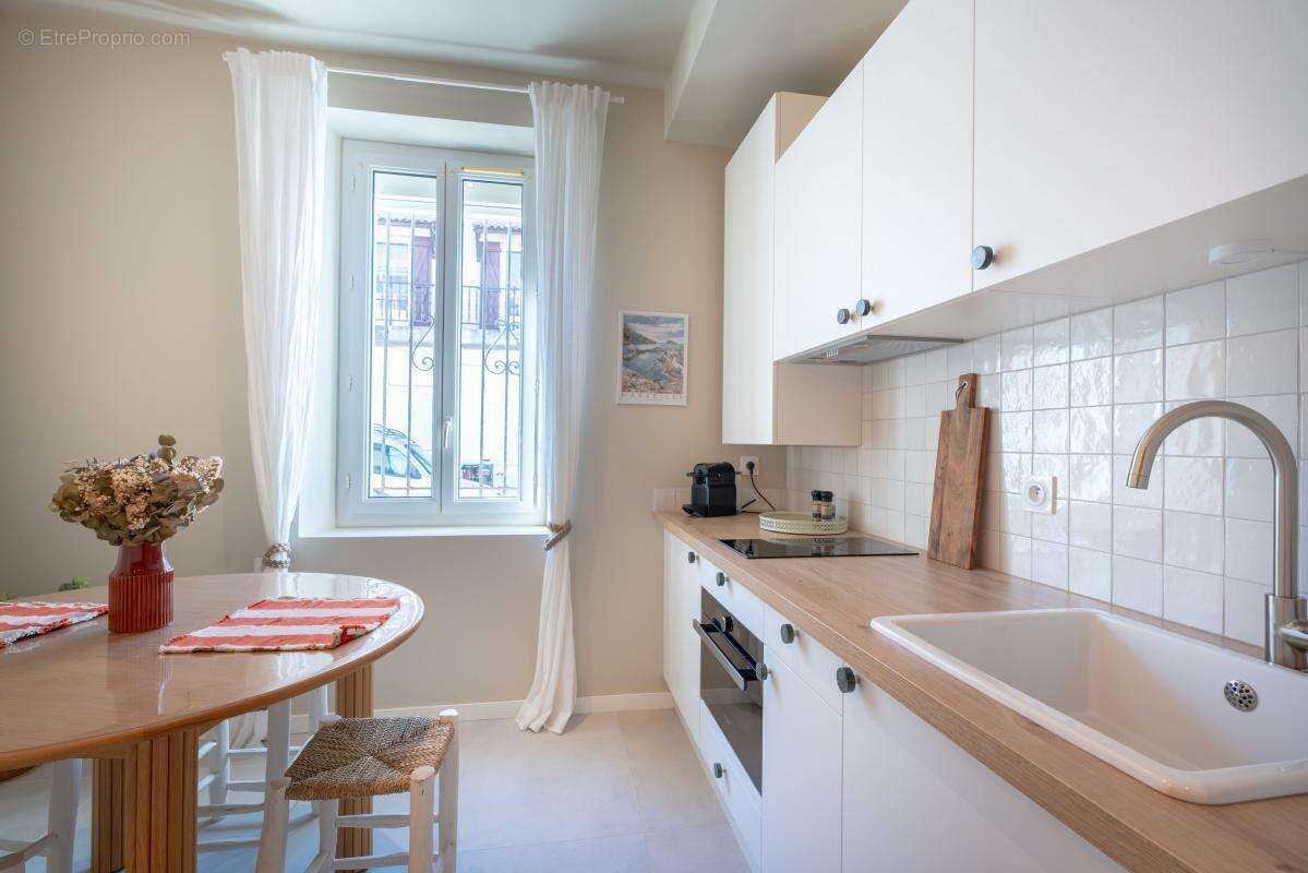 Appartement à MARSEILLE-8E