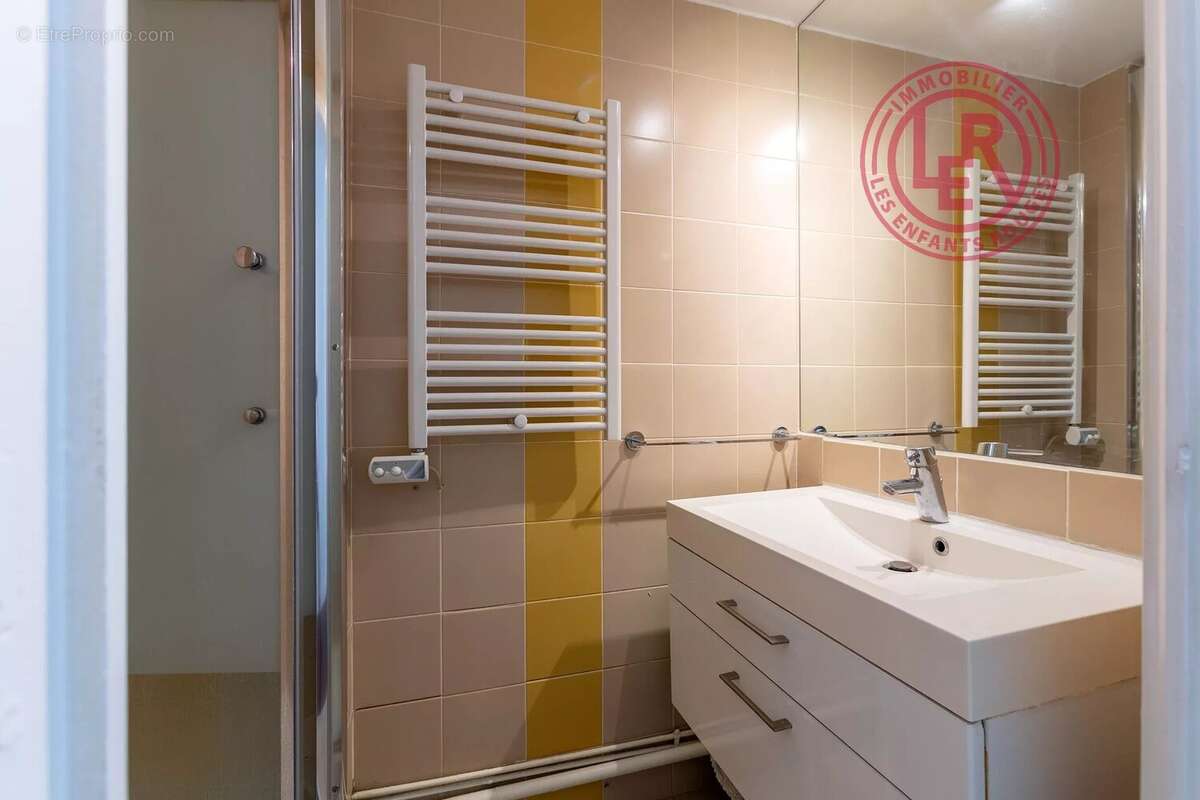 Appartement à PARIS-2E