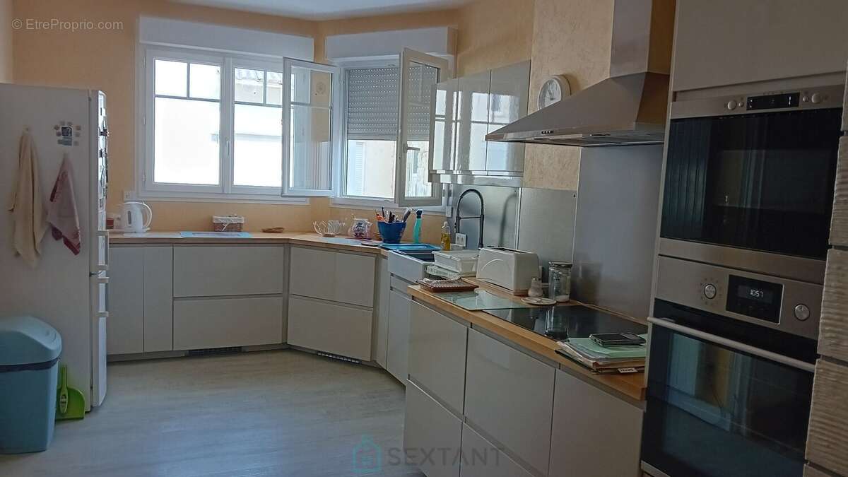Jolie maison de village avec terrain et dépendances - photo 3