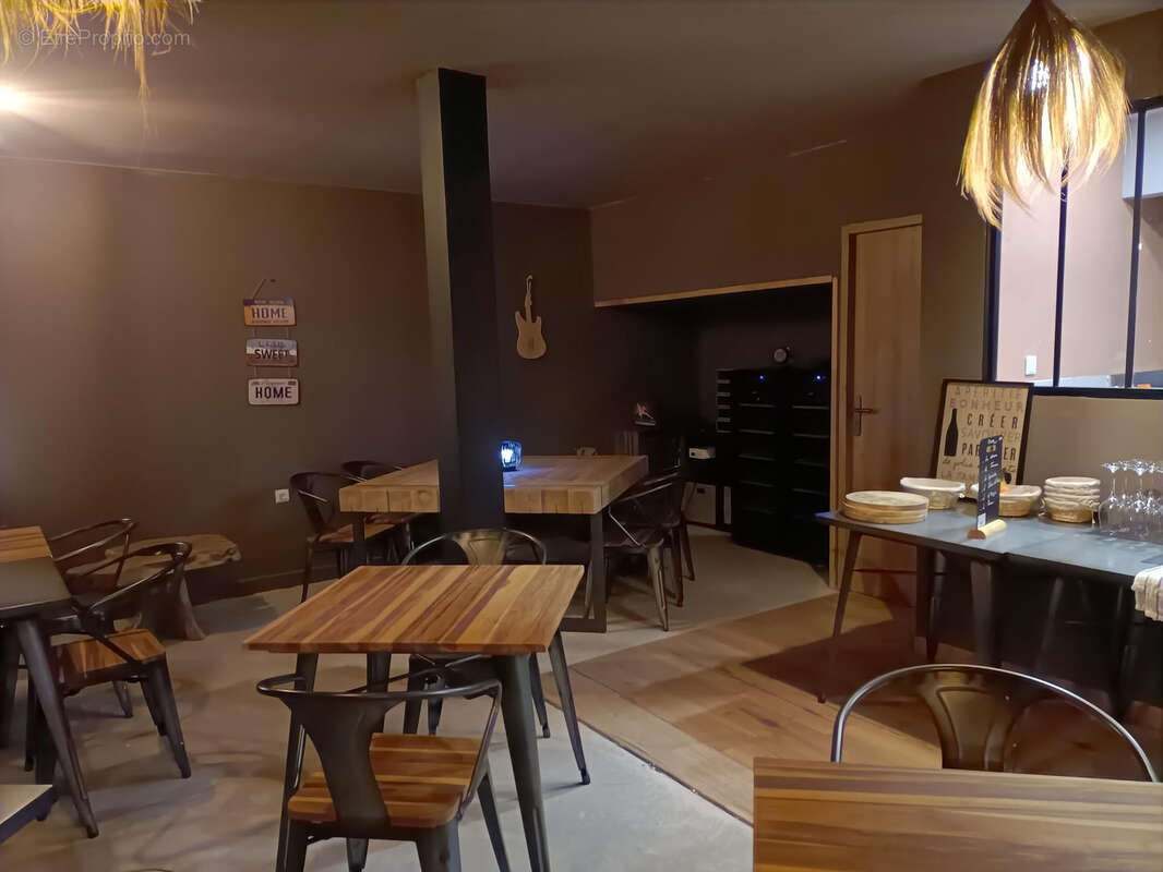 Commerce à FRONTIGNAN