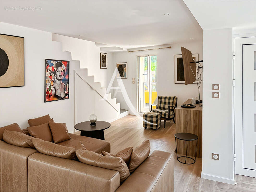 Maison Centre de Cannes - photo 2