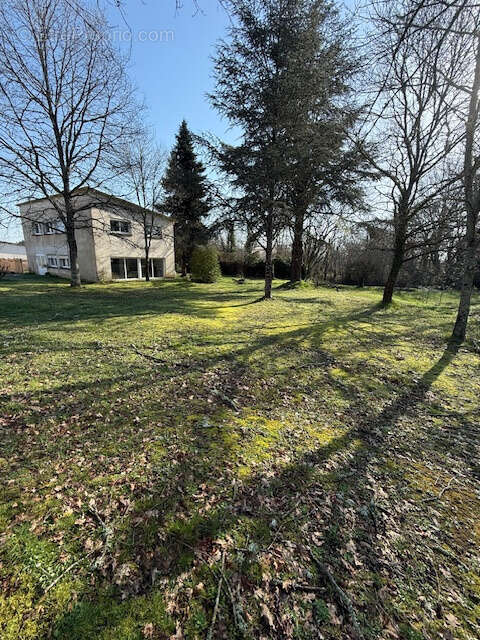 Maison à SAINT-AIGULIN