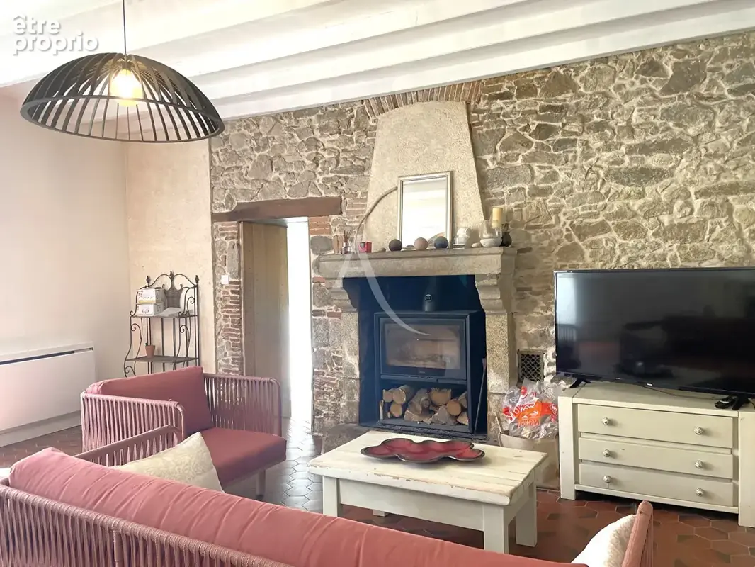 Maison Saint Georges De Pointindoux 8 pièces - 166 m² - photo 5
